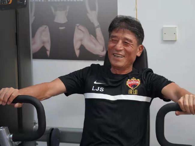 诺丁汉森林和曼联都在上一轮赢球，摆脱不胜困境，前者志在远离降级区，后者志在打入欧战区，因此战意都不低，加上英超已经过半，每一分都变得非常重要。